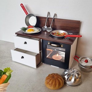 Petit kit de cuisine Mini cuisinière pour cuisiner de vrais petits aliments Miniatures de travail Mini four avec casseroles et poêles miniatures Ensemble de cuisine pour maison de poupée image 4