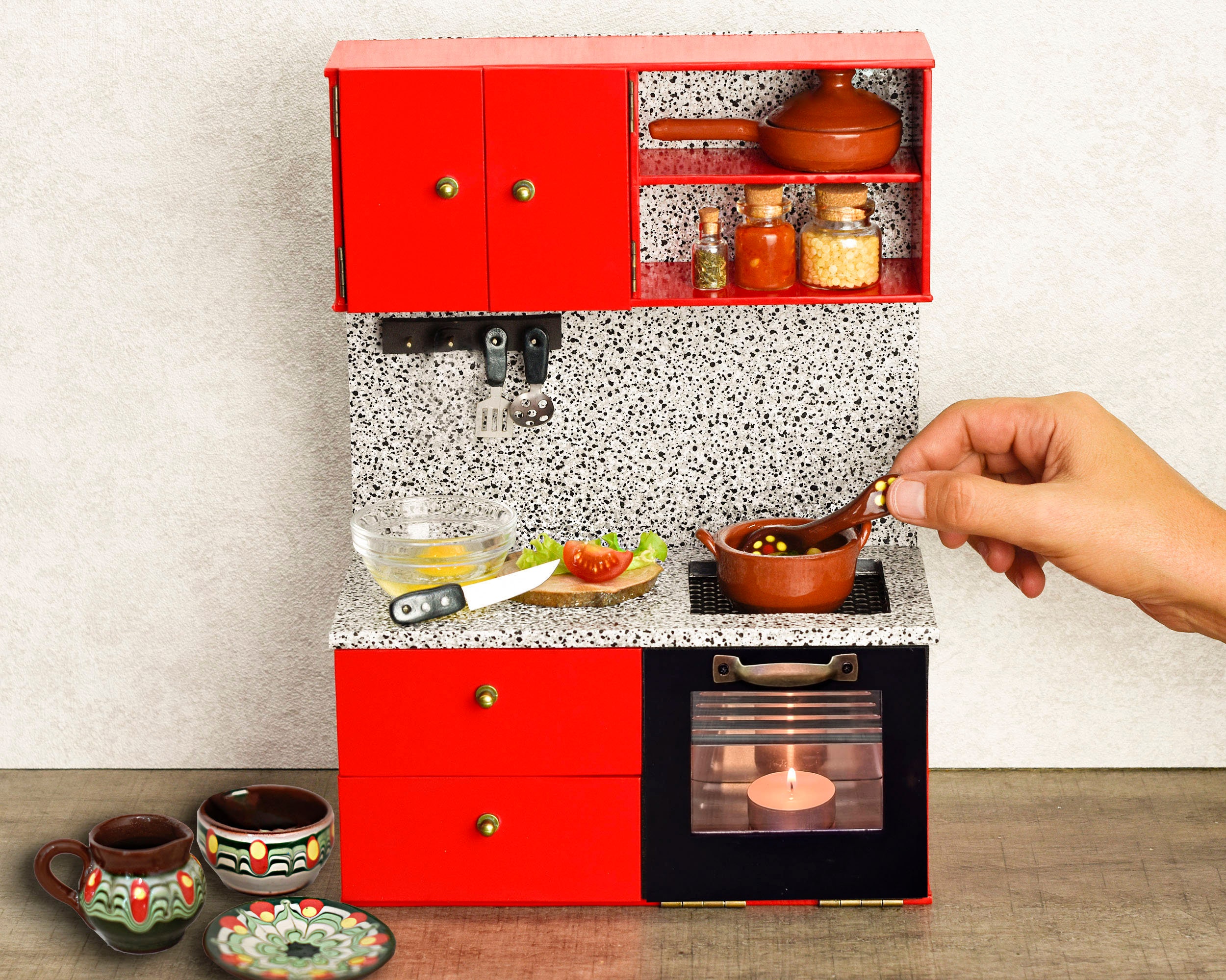 miniature functional kitchen