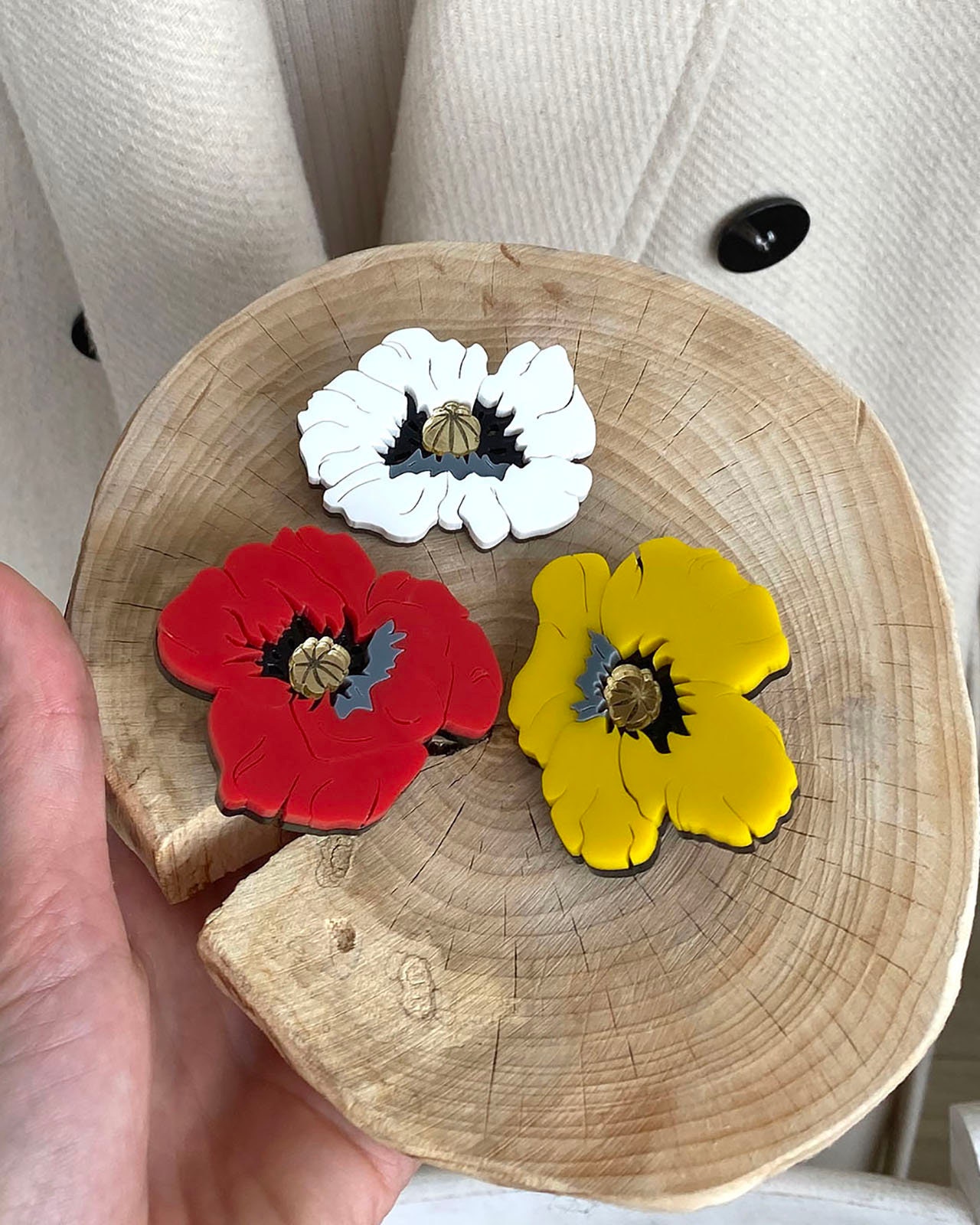 Red flower brooch Poppy lapel pin badge Botanical jewelry Etsy