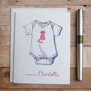 Biglietti personalizzati Pink Cat Onesie Note Cards - Baby Girl Gift, Infant Thank You Note Gift, Newborn thank you note gift, PInk Cat Onesie