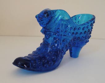 Fenton hobnail cat’s head glass shoe electric blue