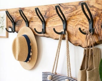 Perchero de madera de olivo, organizador de pared rústico con gancho de borde natural.