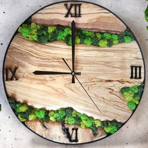 Handmade Moss Wall Clock, Moss Wall Art, Round Moss Clock