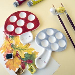 Paleta de cerámica para pintura y soporte para pinceles, paleta plana en forma de hongo con soporte para pinceles en forma de caracol. Kit o pieza individual. Hecha a mano en Italia.