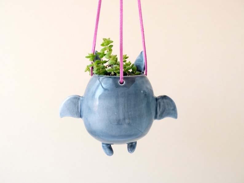 Flying Bat Hanging Plant Holder. A Cute Bat Hanging Vase in Ceramic. Handmade in Italy. Halloween Decoration. zdjęcie 3