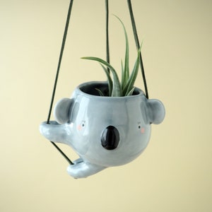 Vaso a forma di Koala per Piante Aeree. Porta Vaso per pianta in Ceramica Fatto a Mano in Italia.