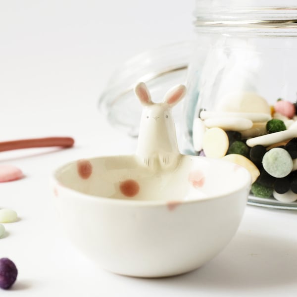 Süße Häschenschüssel, kleine Tierschüssel aus Keramik, Ringschale aus Keramik, süßes Gewürzregal. Hergestellt in Italien