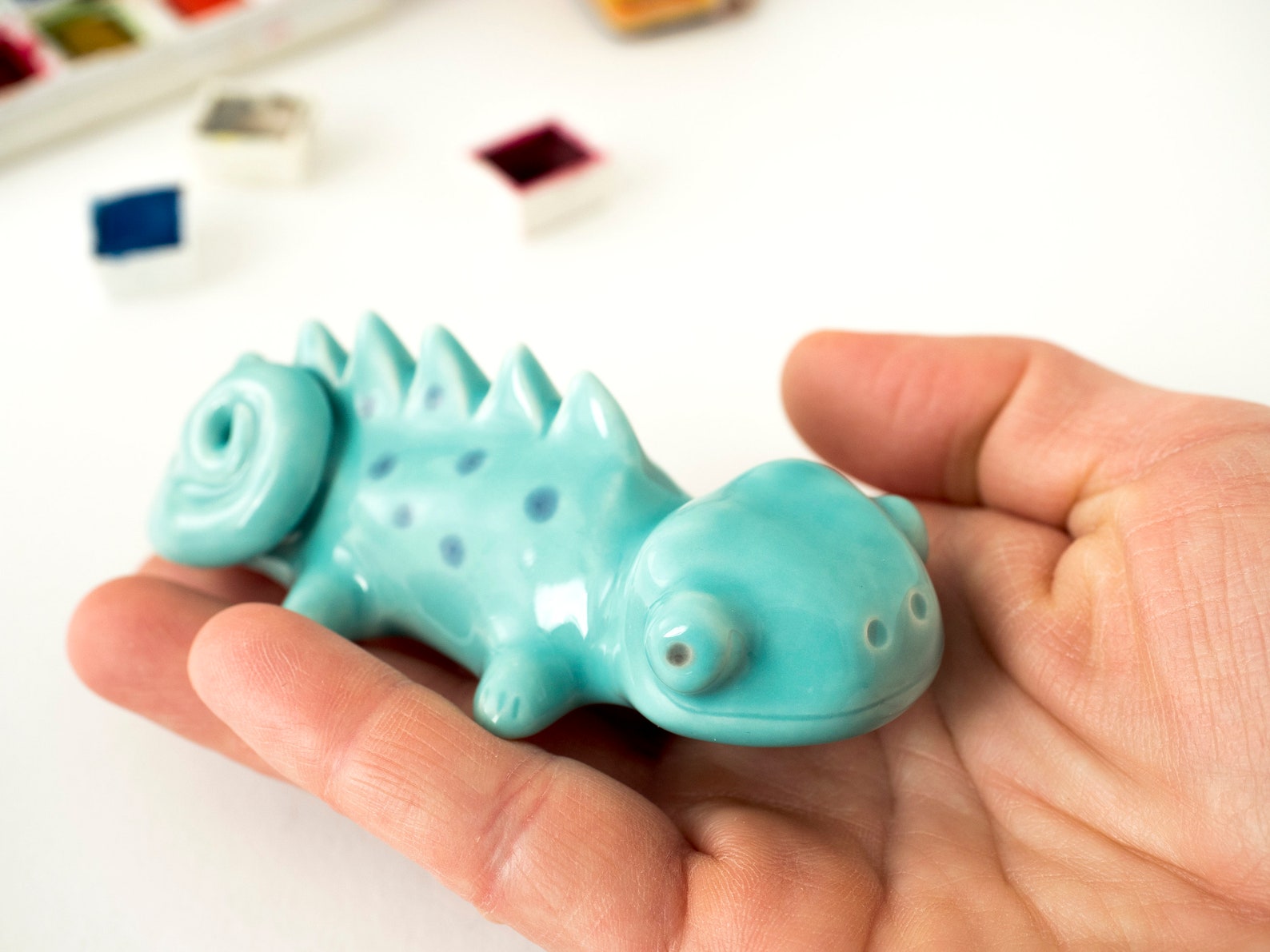 Ceramic Chameleon Brush Rest, Paintbrush Rest. Handmade in Italy - Blue