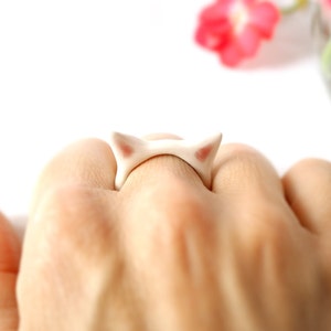 Ceramic Cat Ring, Cute Cat ring, White Kitty Ring, Handmade Jewerly, Valentines gift.