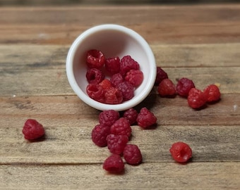 25 RASPBERRIES, miniature 1:12, dollshouse, food, fruits, kitchen