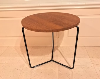 Taburete o mesa auxiliar de teca de teca moderna de mediados de siglo de medio siglo hecho a mano o taburete de teca