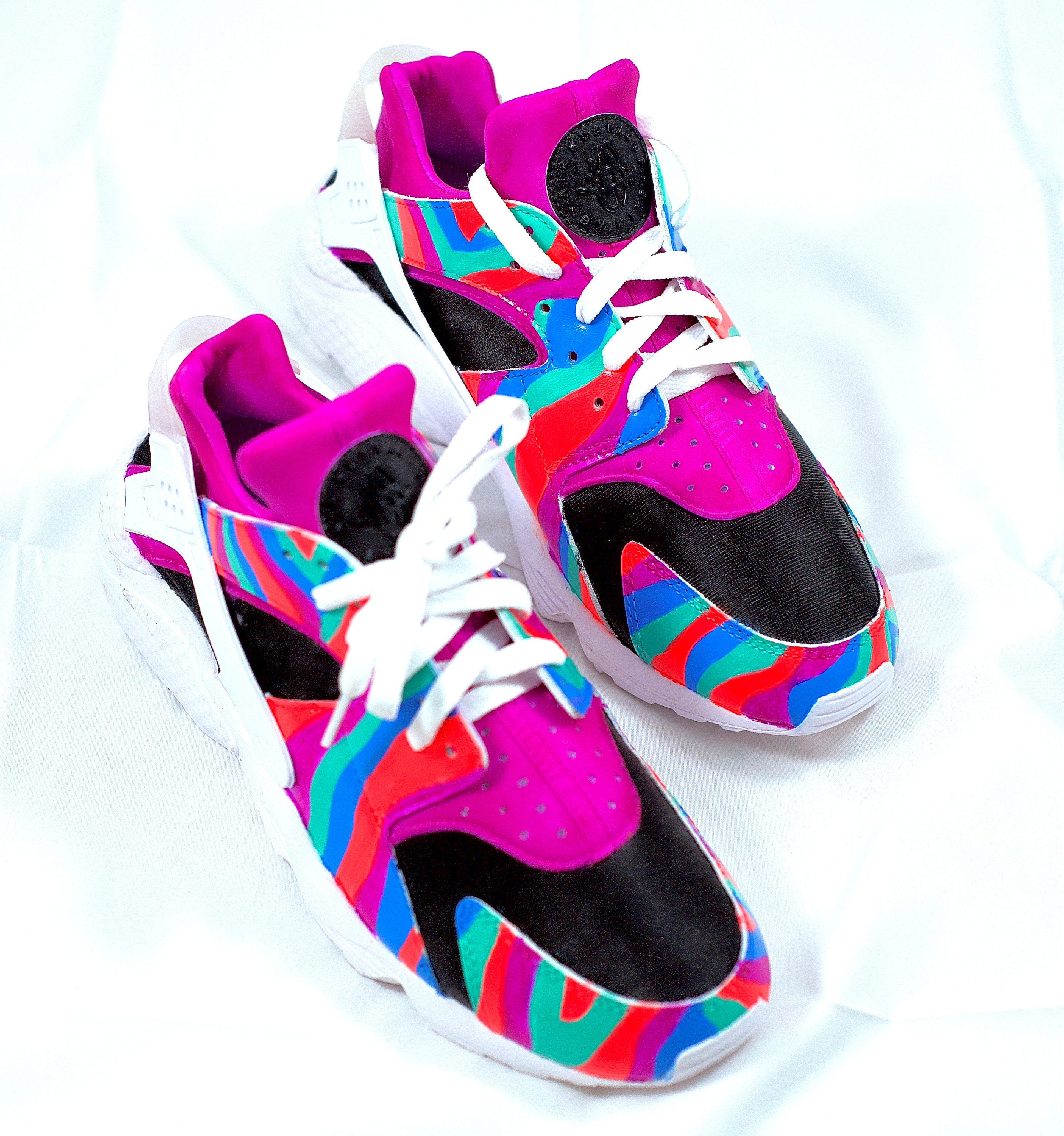 Custom Nike Huarache Sneakers Hand Painted Embroidered Shoes Gucci