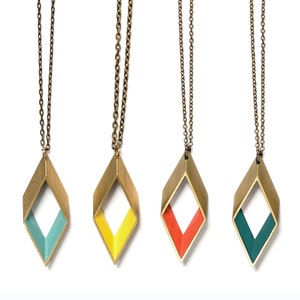 Chain brass diamond retro in your desired color!