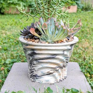 Large Wavy Concrete Planter Pot - Marbled Cement Succulent Cactus Bowl