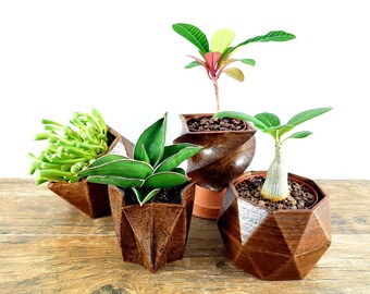 SET OF 4 - 3D Printed wood geometric small plant pots. Modern organic decor - great for cacti and succulents, or as a flower pot!