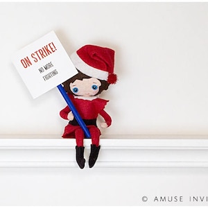 Elf On Strike, Naughty Children Elf Strikes, Accessoires d’elfe de Noël, Accessoire d’elfe de Père Noël, Elf imprimable, Idées d’elfe de Noël, Idées d’elfes faciles