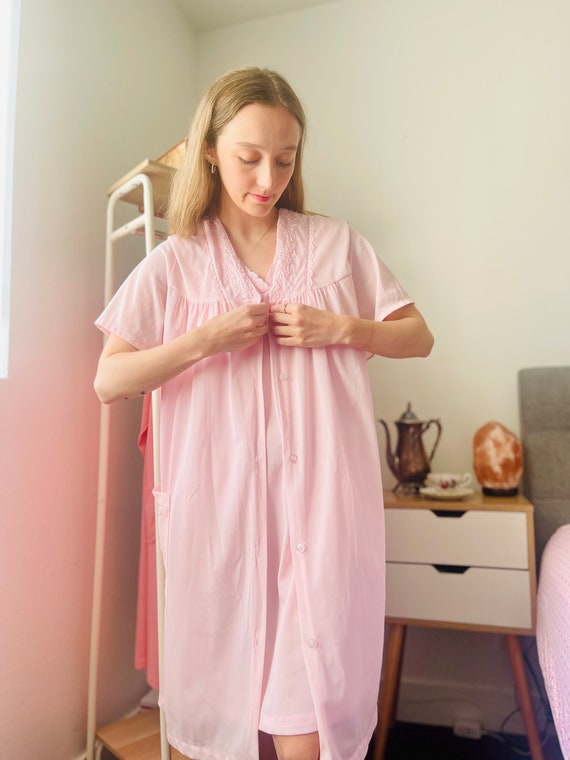 Vintage Light Pink Nightgown & Robe Set - Size Sm… - image 4