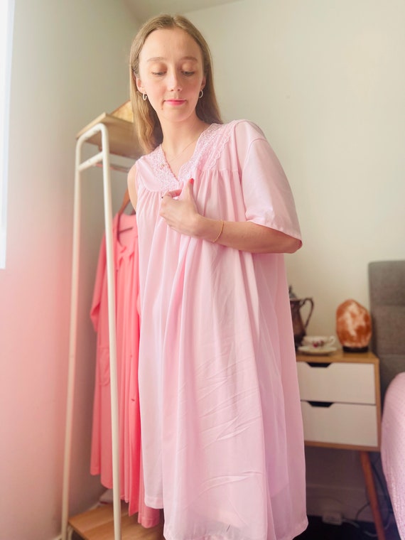 Vintage Light Pink Nightgown & Robe Set - Size Sm… - image 3