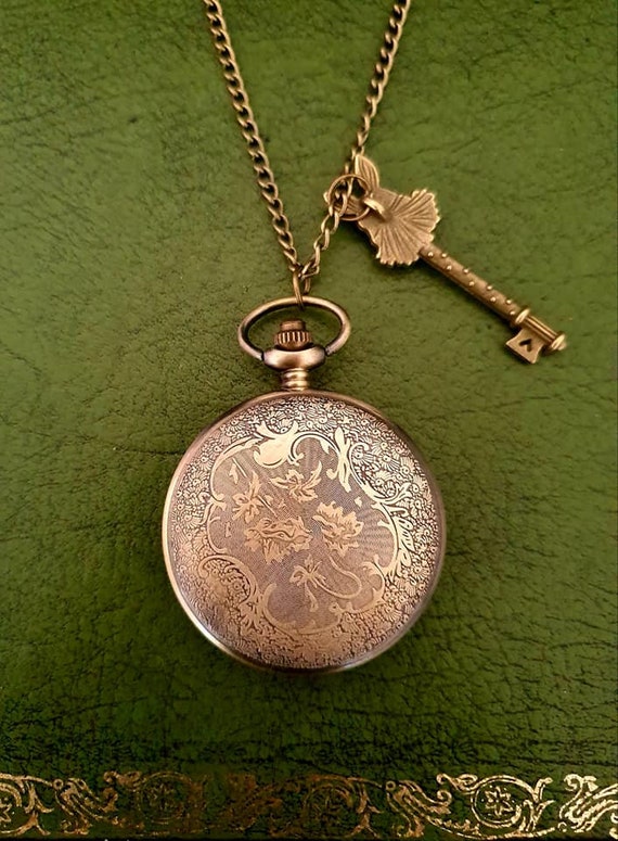 Alice in Wonderland Pocket Watch Necklace - Vintage Style Alice Backwards Clock Pendant - Steampunk Brass White Rabbit Charm Pocket Watch