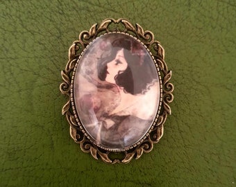 Snow White Handmade Cameo Vintage Retro Style Fairytale Brooch