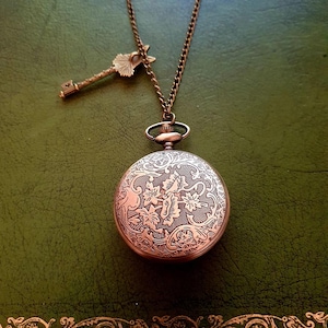 Alice in Wonderland Pocketwatch Necklace with White Rabbit Key image 3