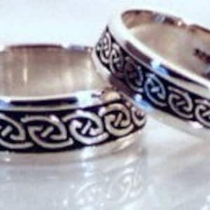 Na Mara (Gaelic: &#39;The Sea&#39;) sterling SILVER Celtic ring, Celtic band