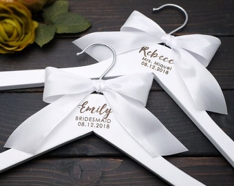 Robe de Mariée Cintre mariée Nom Avec Date Choix de 12 Bow Couleurs Blanc-Cadeau