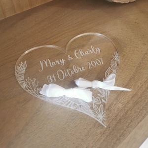 Personalized heart wedding ring holder Acrylic or wood - Free shipping by mondial relay