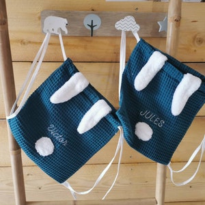 Sac à dos brodé – Lapin – Sac à doudou école - sac à dos maternelle - sac crèche - Envoi offert mettre suivie