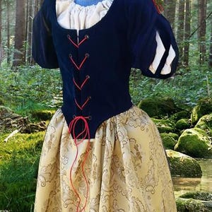 4 piece Renaissance Snow White Costume