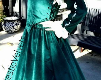 Green Velvet Renaissance Victorian Dress for Cosplay