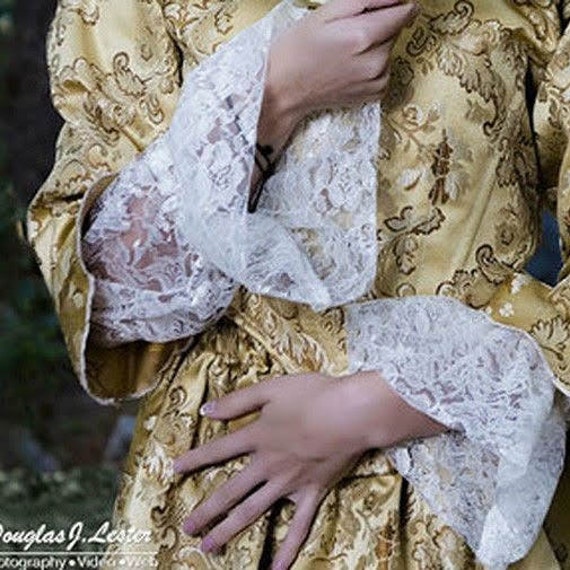 Renaissance Elizabeth Swann Lace cuffs