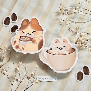 Catpuccino glänzende Vinyl Aufkleber | Niedliche Kaffee Katze Cafe Dekor