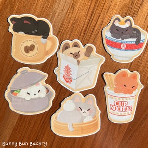 Pegatinas Munchy Meows / pegatinas de vinilo brillante / portátil / botella de agua / pegatina de gato lindo / comida asiática / china, coreana, japonesa /