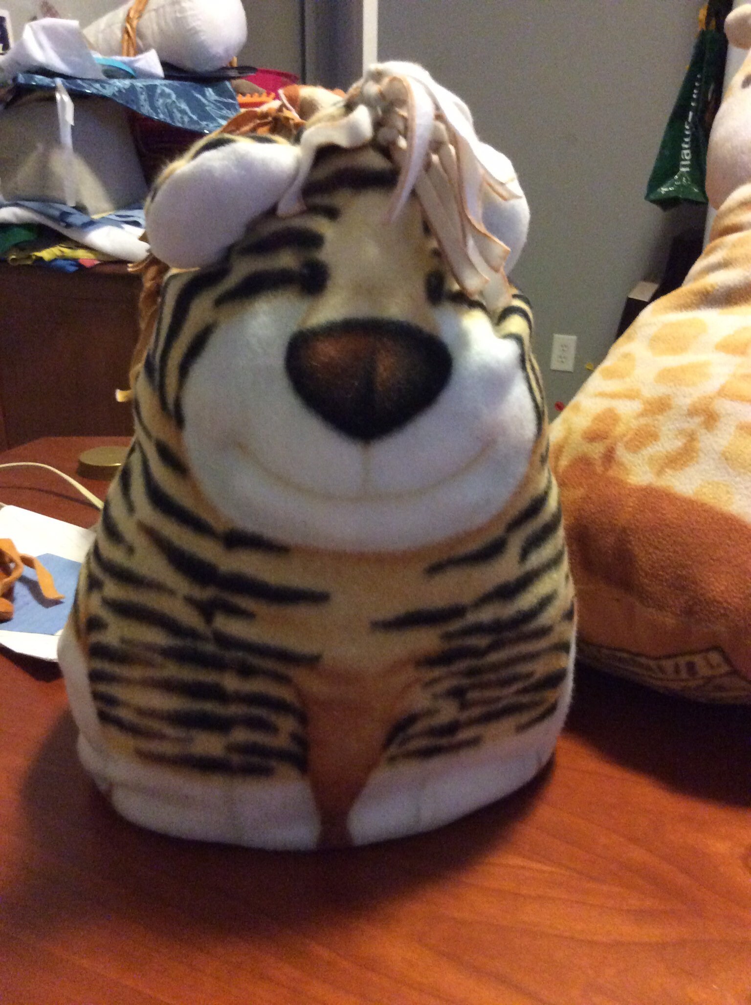 Tiger pillow pet deals