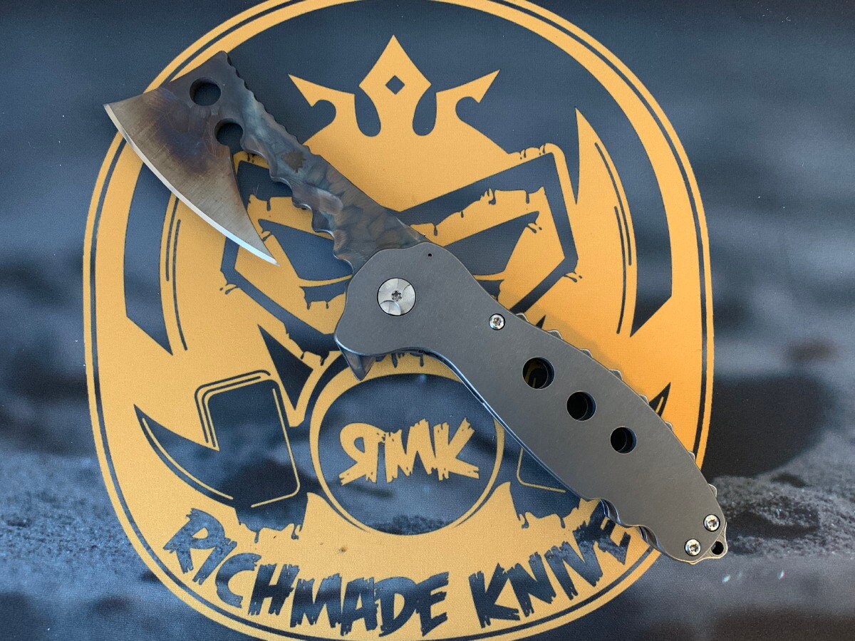 Large Ratchet Folding Knife