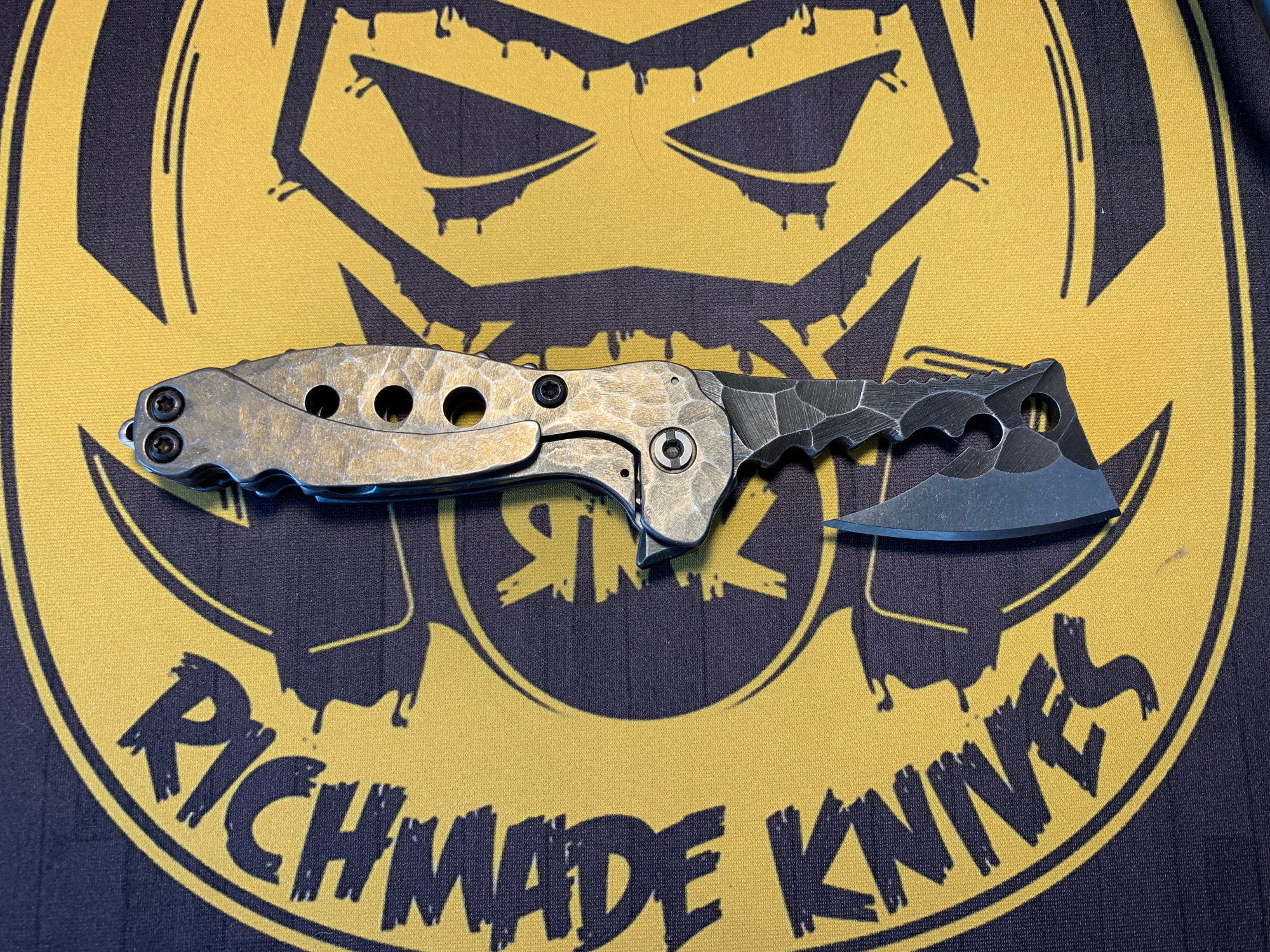 Small Ratchet Folding Knife