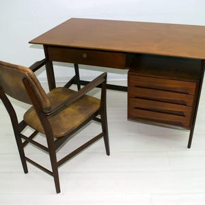 Vittorio Dassi Mid-Century Modern Italian Teakwood Writing Desk and Chair, 1950s