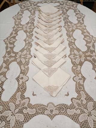 YQ Park Tovaglia In Pizzo Beige Vintage - 140x250 Cm - Sovrapposizione Ricamata Per Matrimoni Rustici E Ricevimenti - Decorazione Da Tavolo Primaverile Ed Estiva
