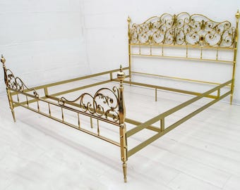 Mid-Century Modern Italian Neoclassical Style Brass Double Bad, 1960s
