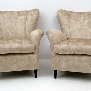 Attributed Gio Ponti Mid-Century Modern Italian Velvet Armchairs for ISA, Pair