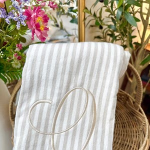 Embroidered Kitchen Towel, Initial Kitchen Towel, Wedding Gift, Hostess Gift, Gifts for Brides, Housewarming Gifts, Decorative Towel, Gifts