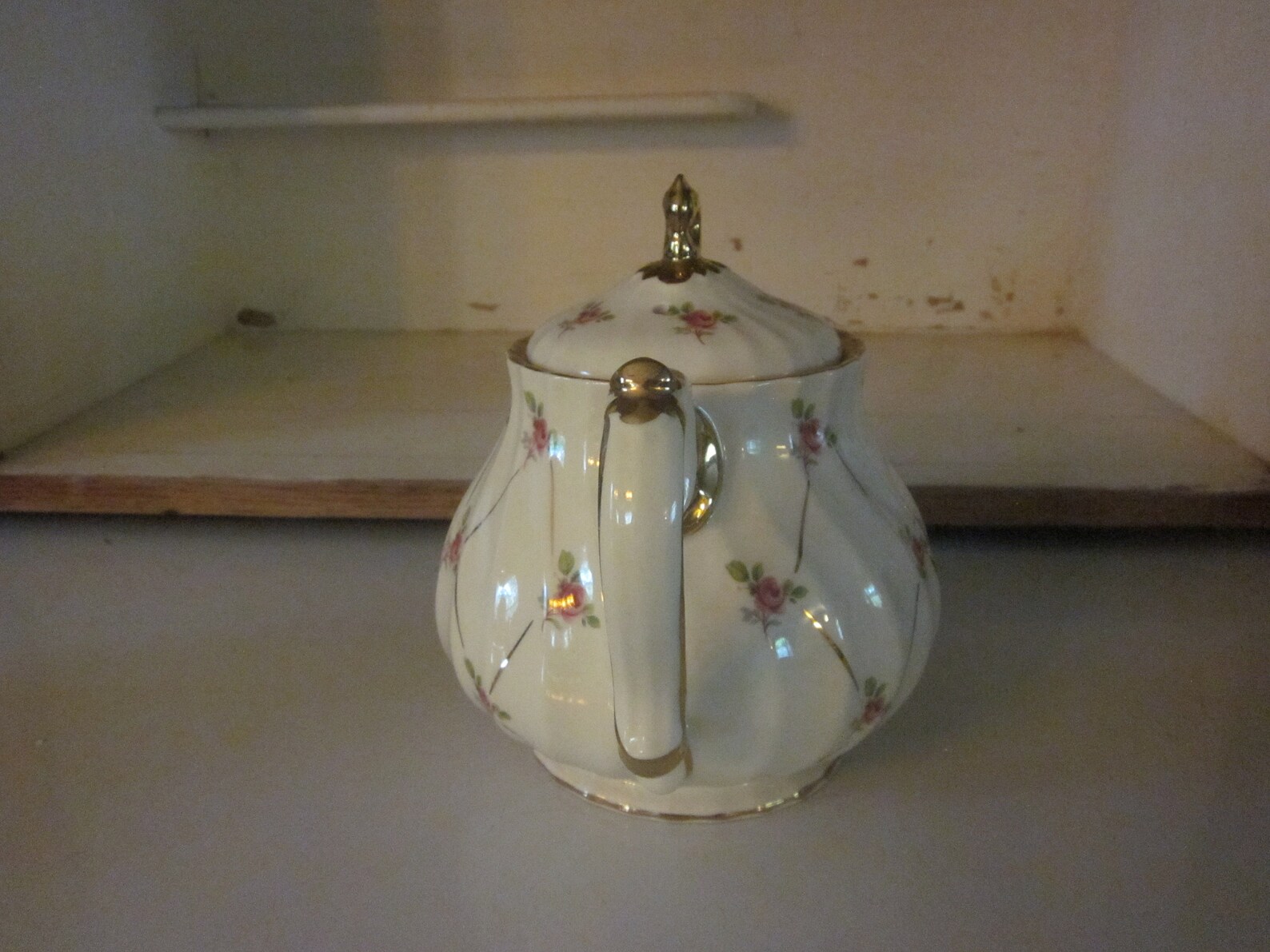 Sadler white ditsy rose teapot swirl teapot pink rosebuds gilt Etsy