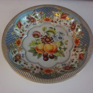 Daher fruit design decorative metal tray Daher England round tray dish 1971 retro