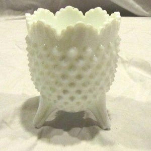 Vintage Fenton Milk glass egg-shaped vase hobnail pattern crown rim