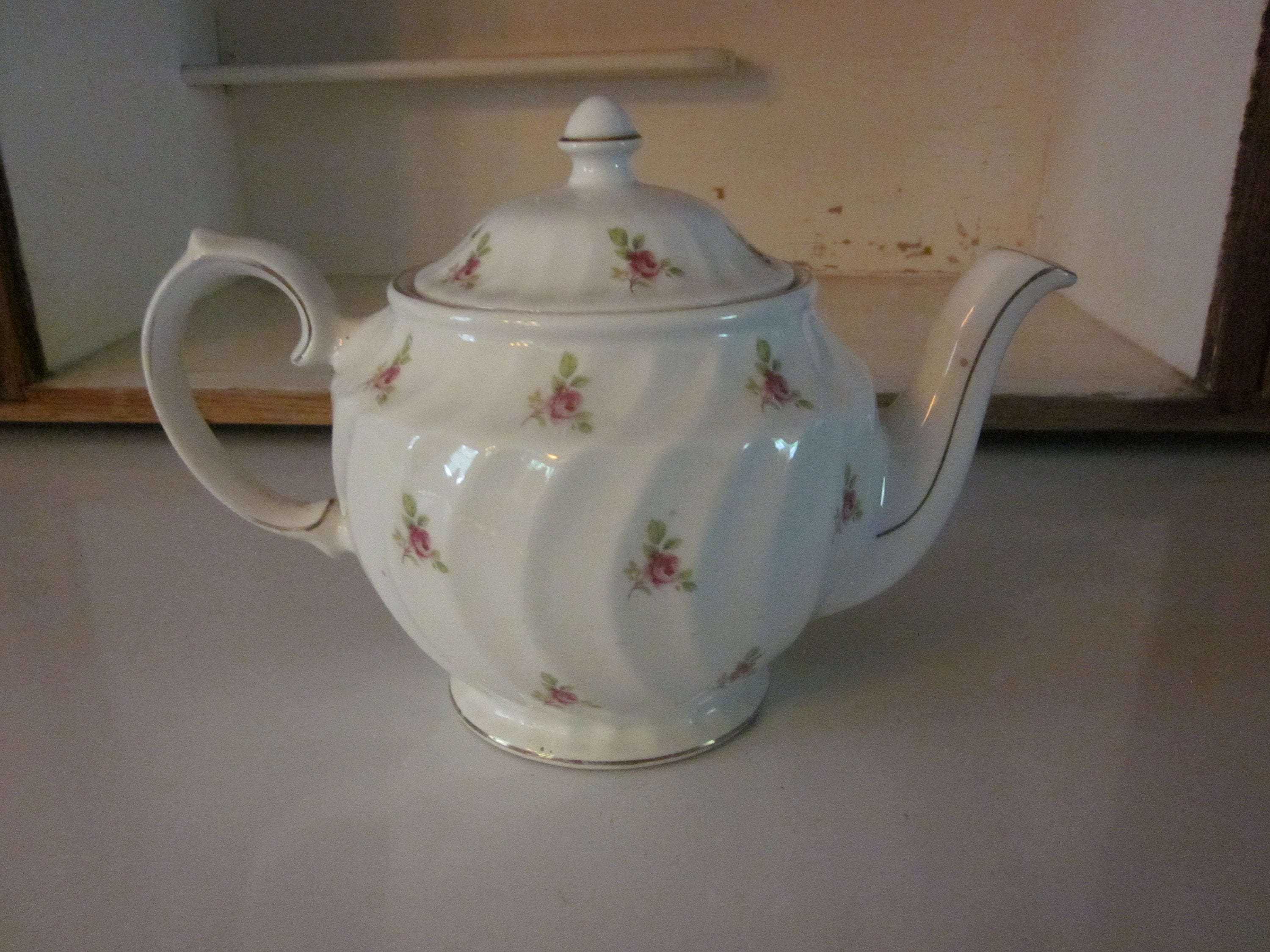 James Sadler Teapot for sale Only 4 left at 60