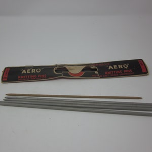 Aero knitting pins Aero England 9 inch vintage knitting needles size 8 four metal knitting pins one wood original packaging