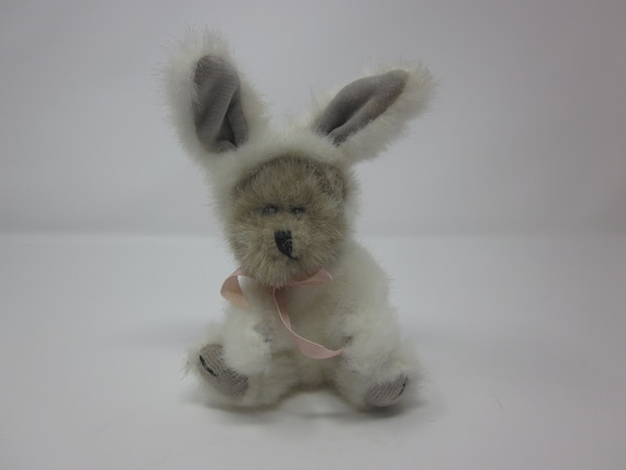 Boyds Plush #91861 NIBBLEKINS NEW From Retail Store 10" bear in bunny suit 
