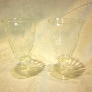 Pair etched glass wine glasses cordials vintage glassware