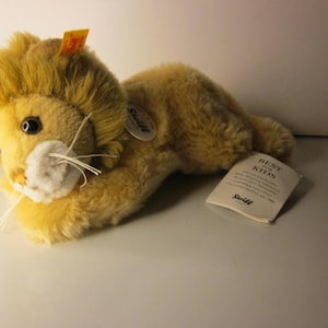 Steiff Leo the lion plush, Steiff lion stuffed animal plush lion toy Steiff collectible Steiff Little Friend lion